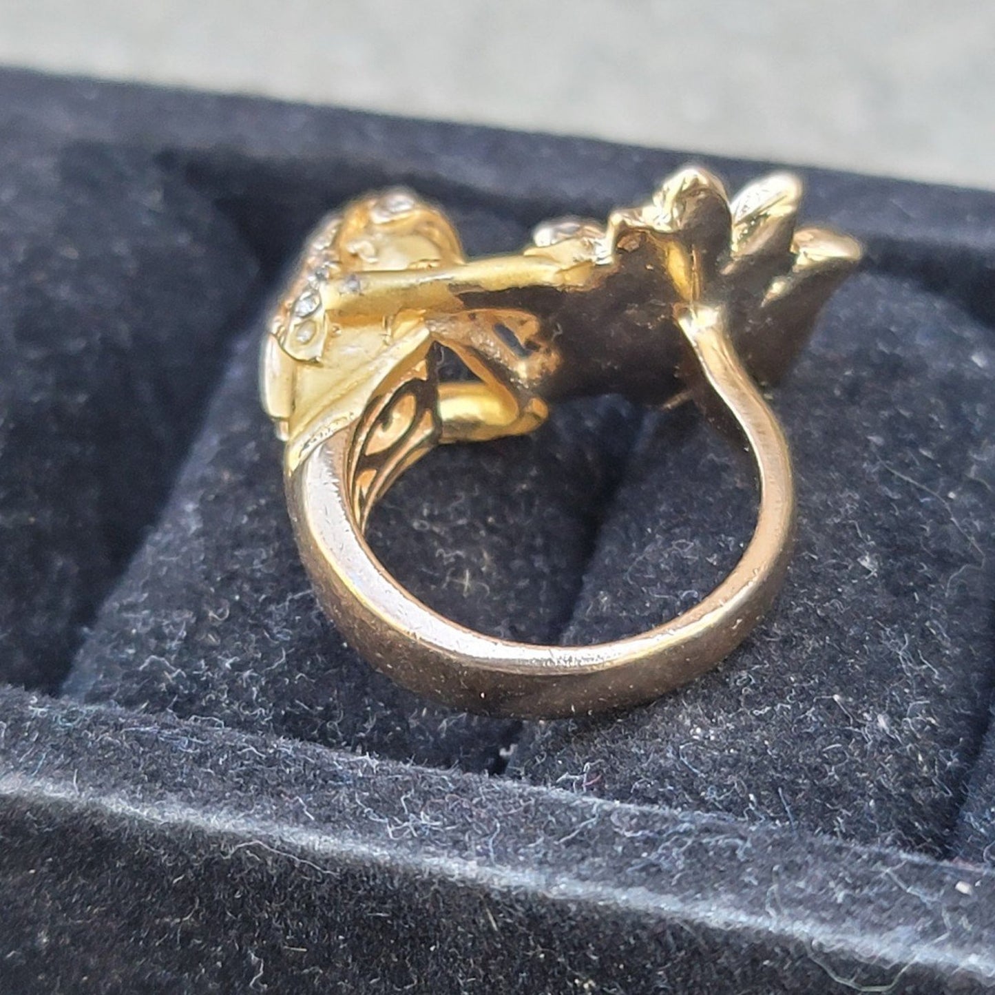 Gold Tone Girl Flower Rhinestone Ring