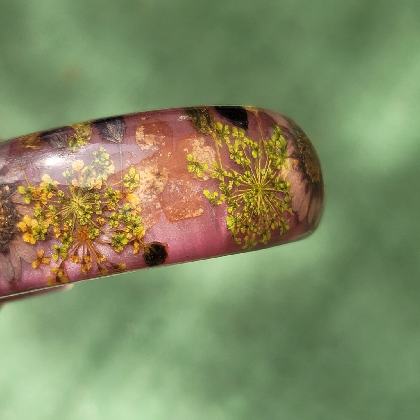 Vtg Lucite Floral Cuff Bracelet