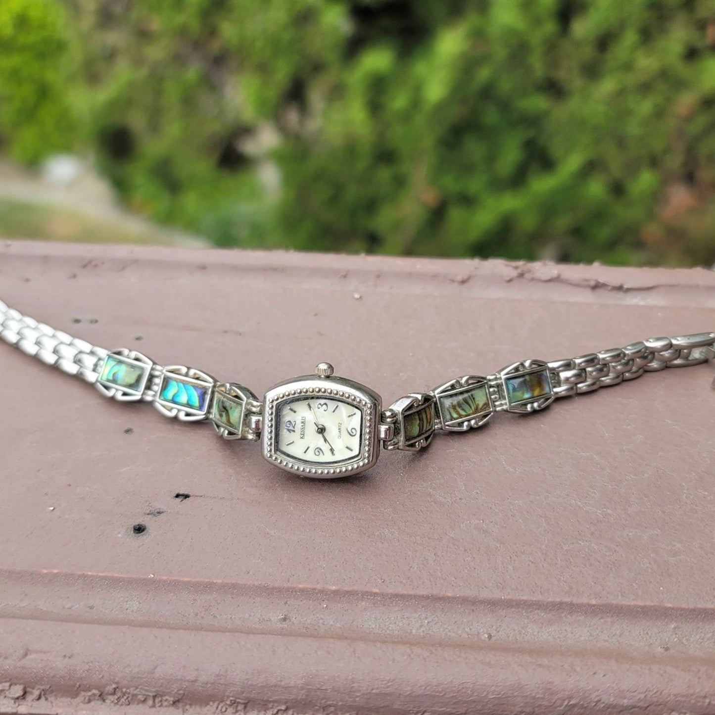 Vtg Silver Tone Kessaris Abalone Gemstone Band Watch