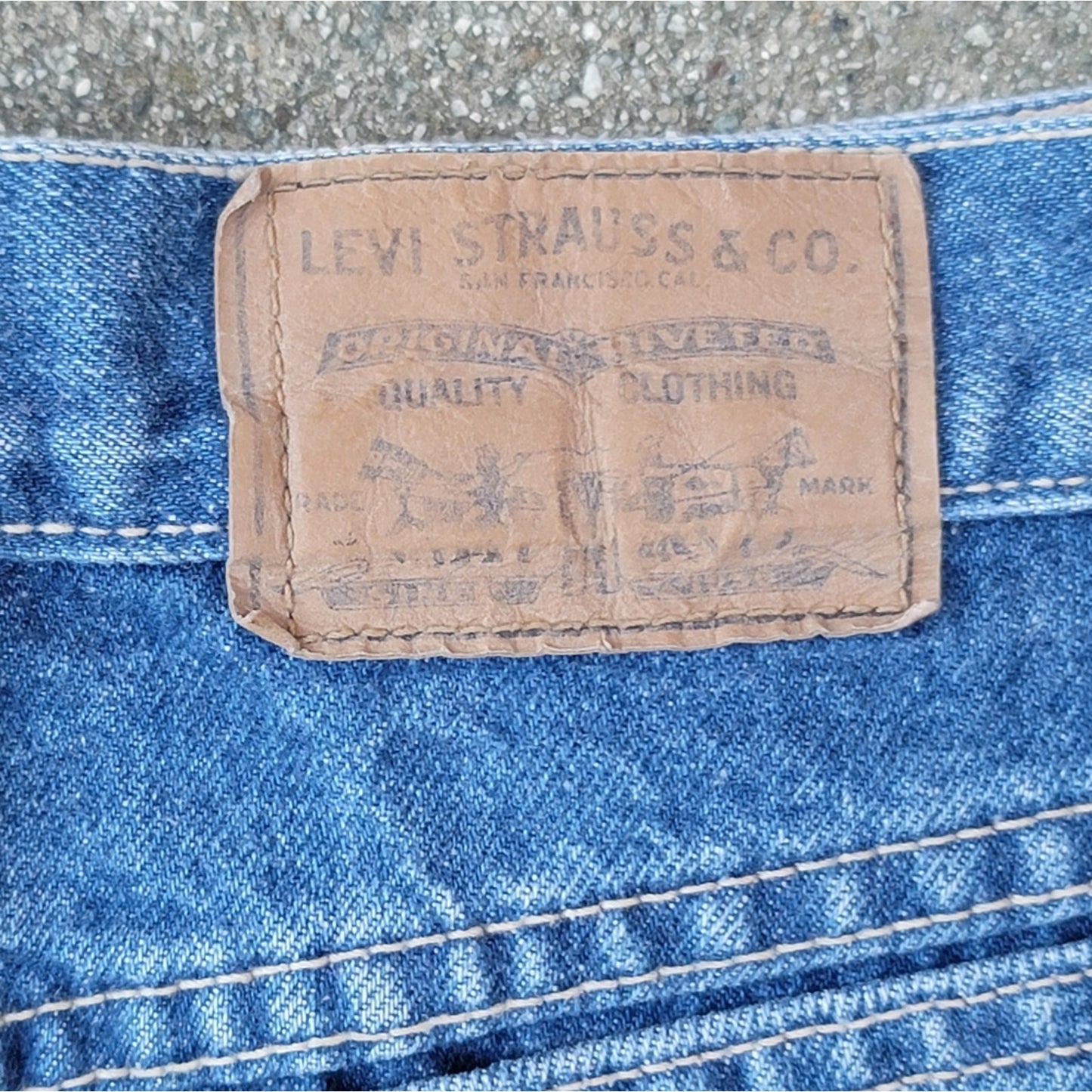 Vtg Levi's Fitted Midi Denim Skirt