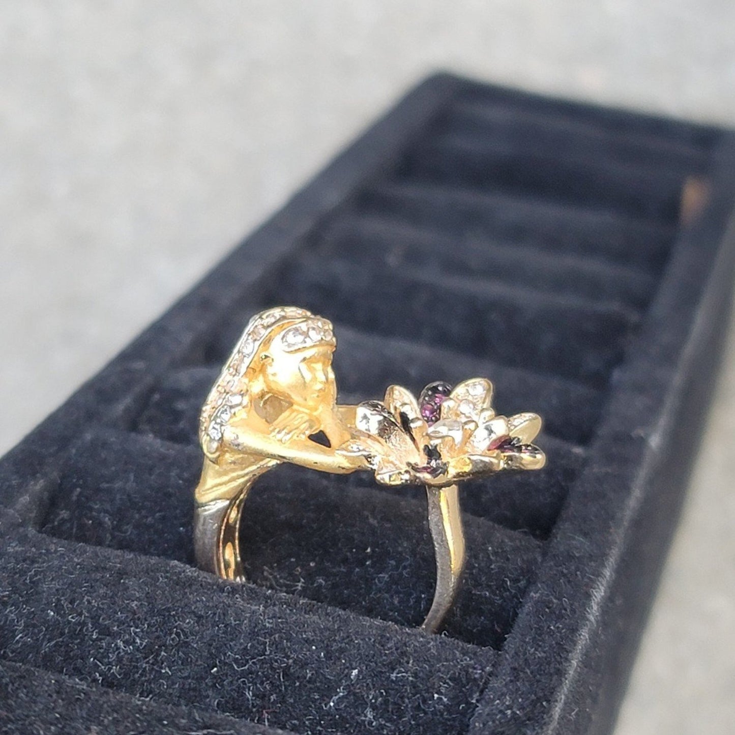 Gold Tone Girl Flower Rhinestone Ring