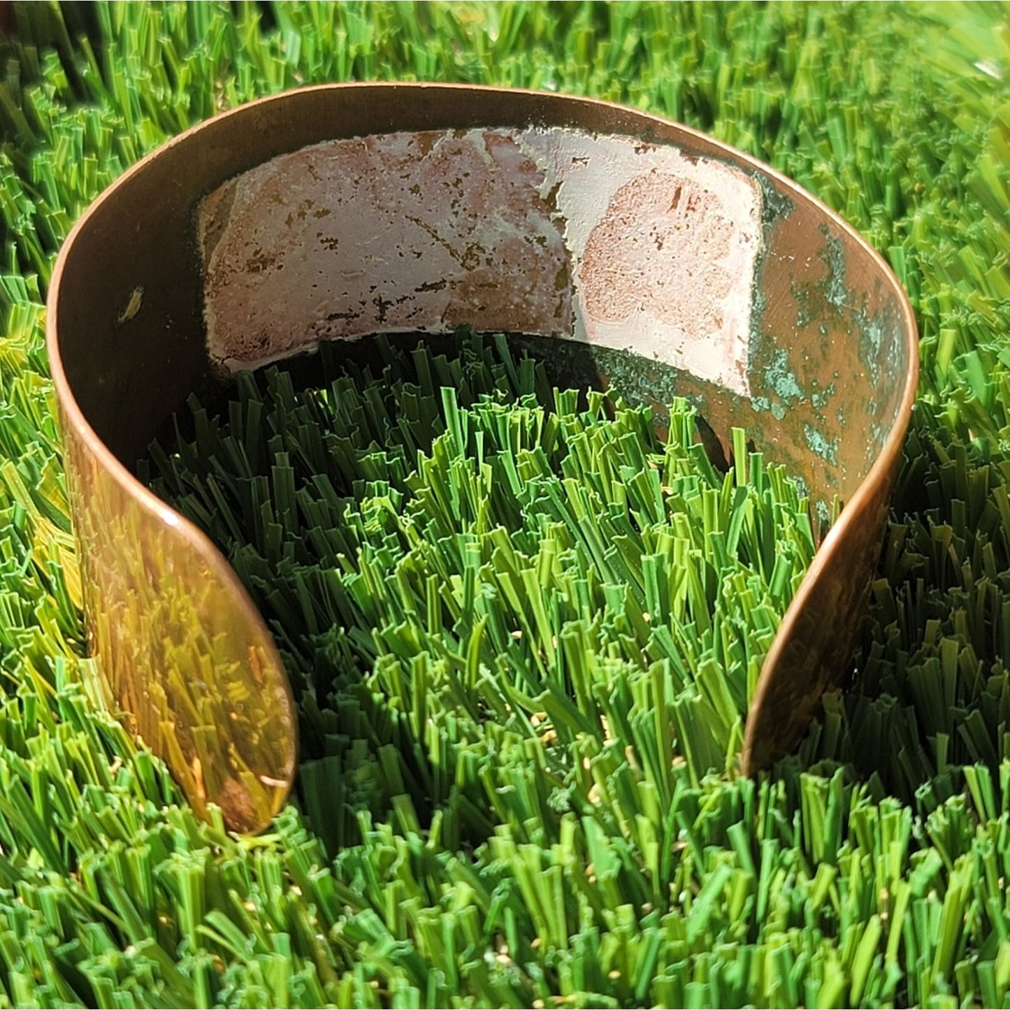 Vtg African themed embossed copper cuff bracelet