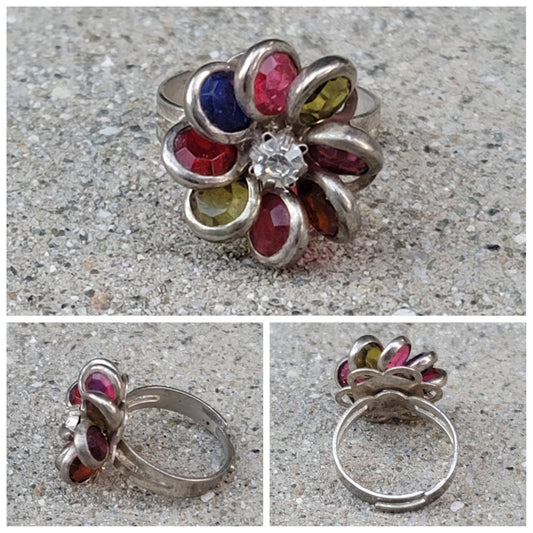 Vtg Silver Tone Gemstone Spiral Flower Ring