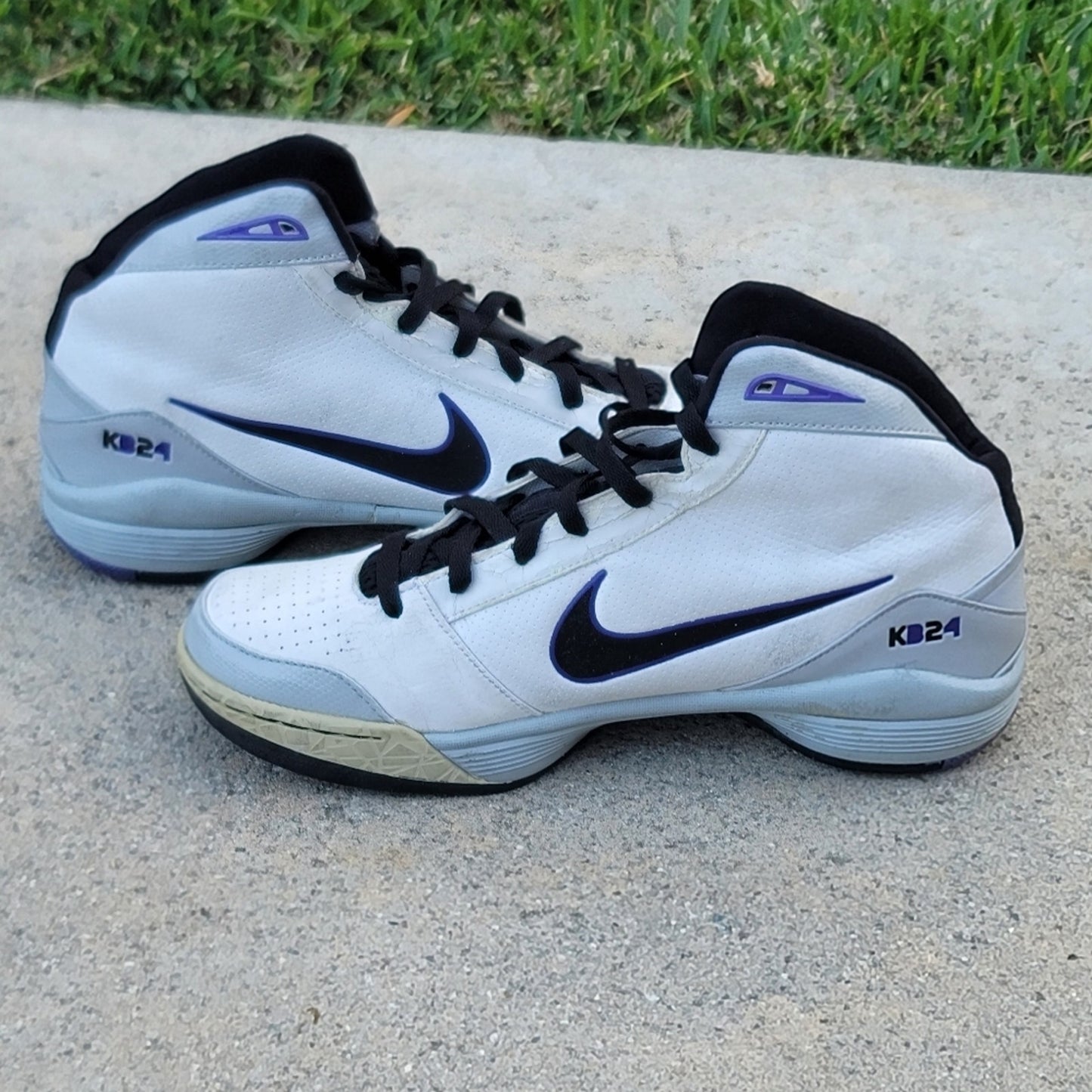 Nike Zoom Kobe Bryant Dream Season X Shoes SAMPLE