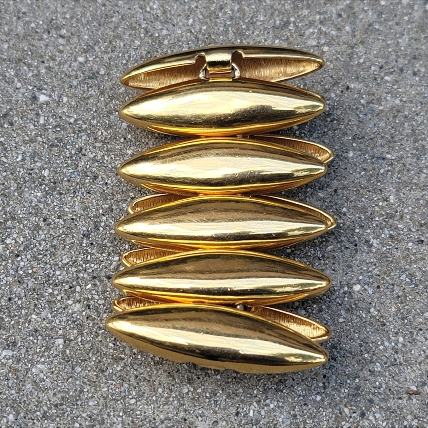 Vtg 1980s Monet Signed Gold Tone Chunky Bracelet