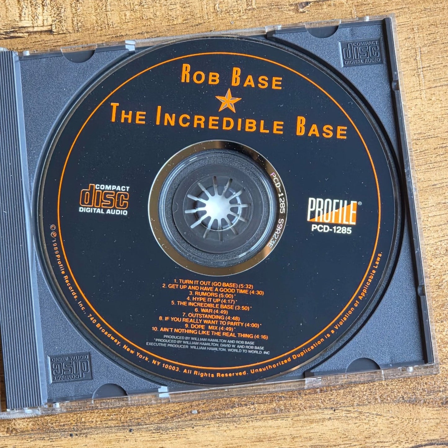 Vtg 1989 ROB BASE THE INCREDIBLE BASE CD RAP HIP HOP