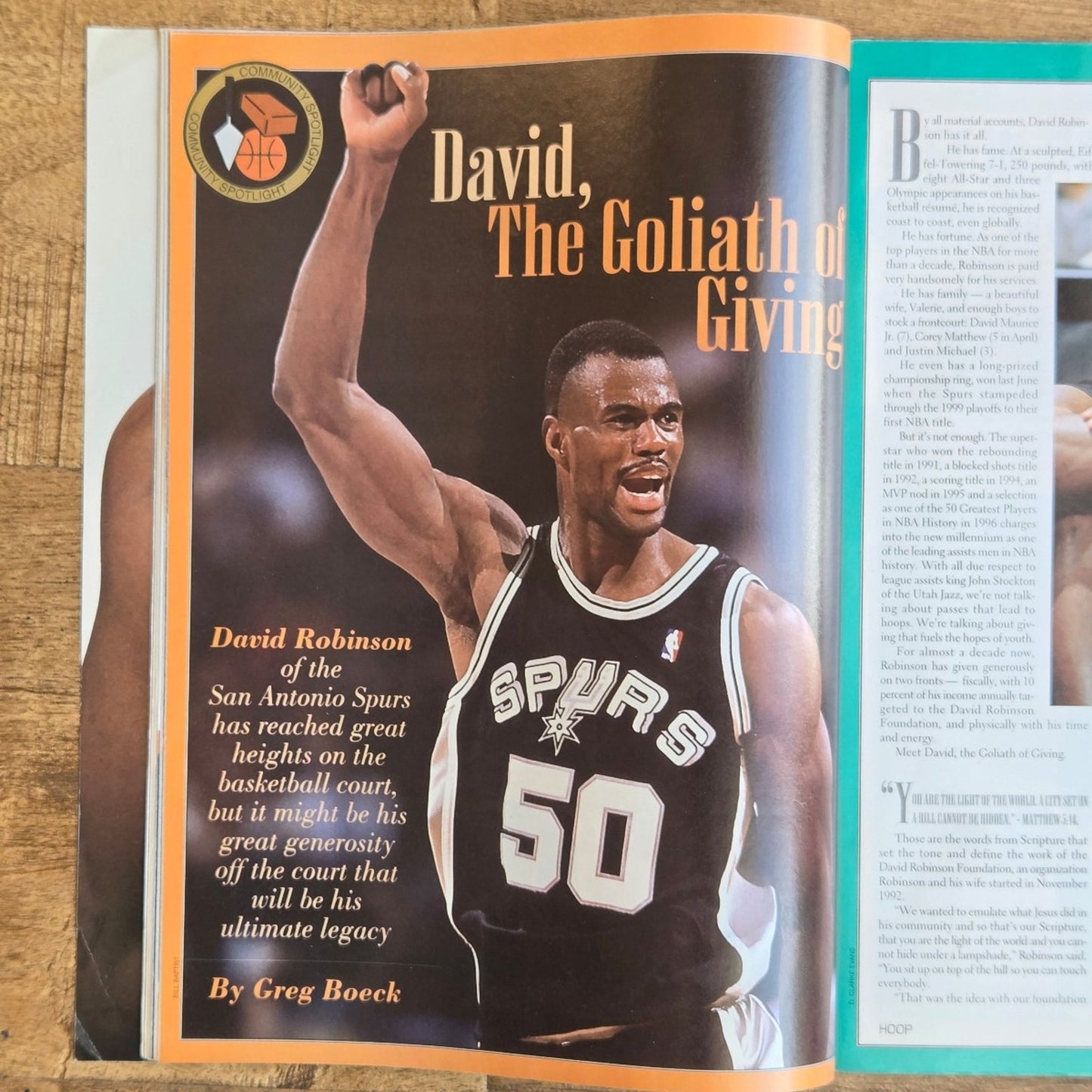 Vtg 2000 Hakeem Olajuwon Houston Rockets Cover Hoops Magazine