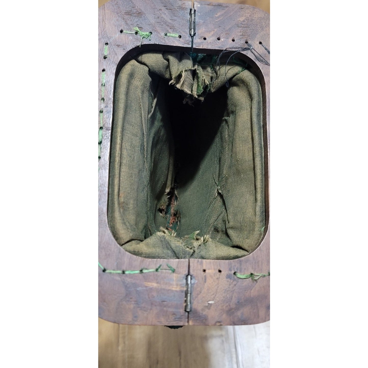 Vtg 1950s  Embroidered Tapestry Handbag Purse