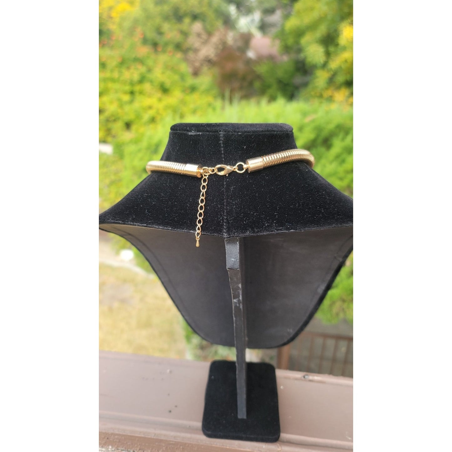 Vtg Gold Tone Necklace With Large Rhinestone Pendant